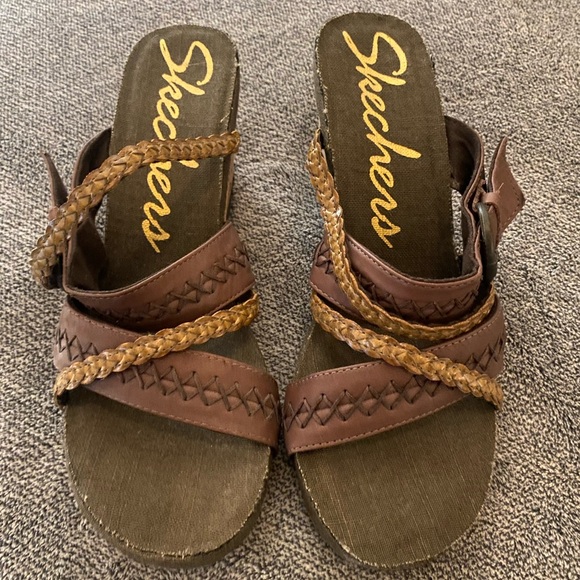 Skechers Wedge Sandal - Picture 1 of 4